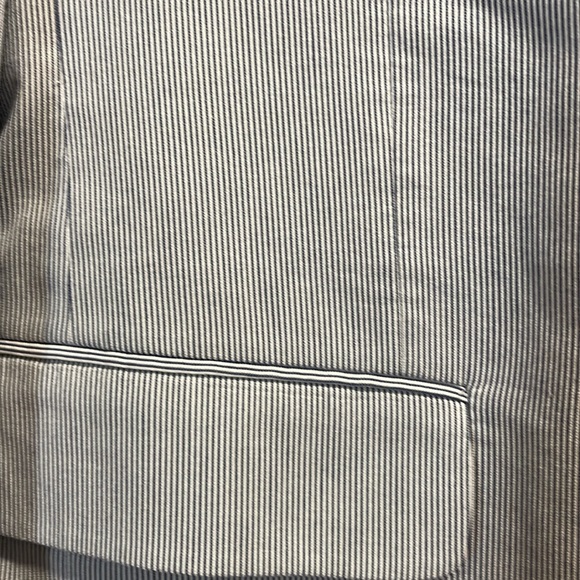 Jos. A. Bank Light Gray and White Stripe Suit Jacket size 48R - Picture 3 of 12